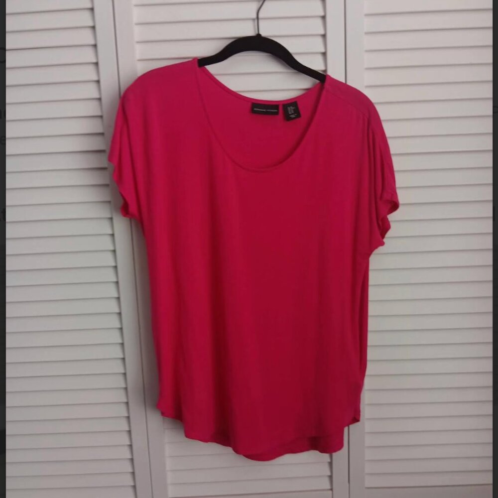 Women's Hot Pink Tee